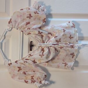 Almost Famous Junior's Mesh Puff Sleeve Butterfly Print Crop Top